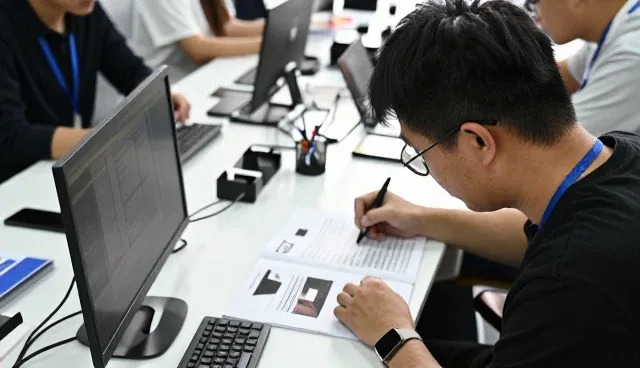 技术解决方案包如何推动技术效率提升